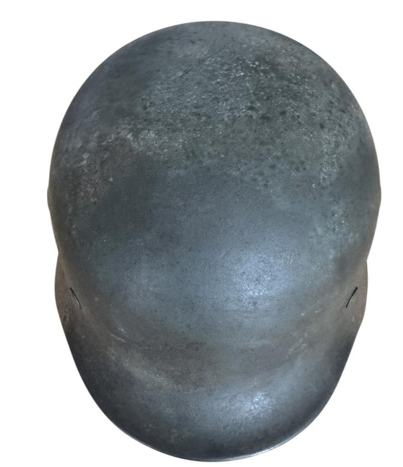 WH (HEER) M40 Steel Helmet Makers Marked F.W. Quist G.M.B.H. Nice Used Condition — image 8