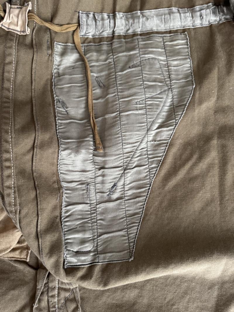 WH (Luftwaffe) Luftwaffe Paratrooper 'Sumpftarn' Smock - Unissued Condition — image 18