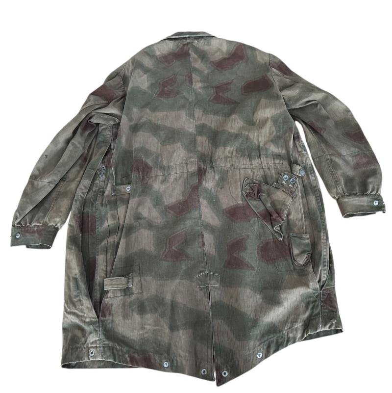 WH (Luftwaffe) Luftwaffe Paratrooper 'Sumpftarn' Smock - Unissued Condition — image 2