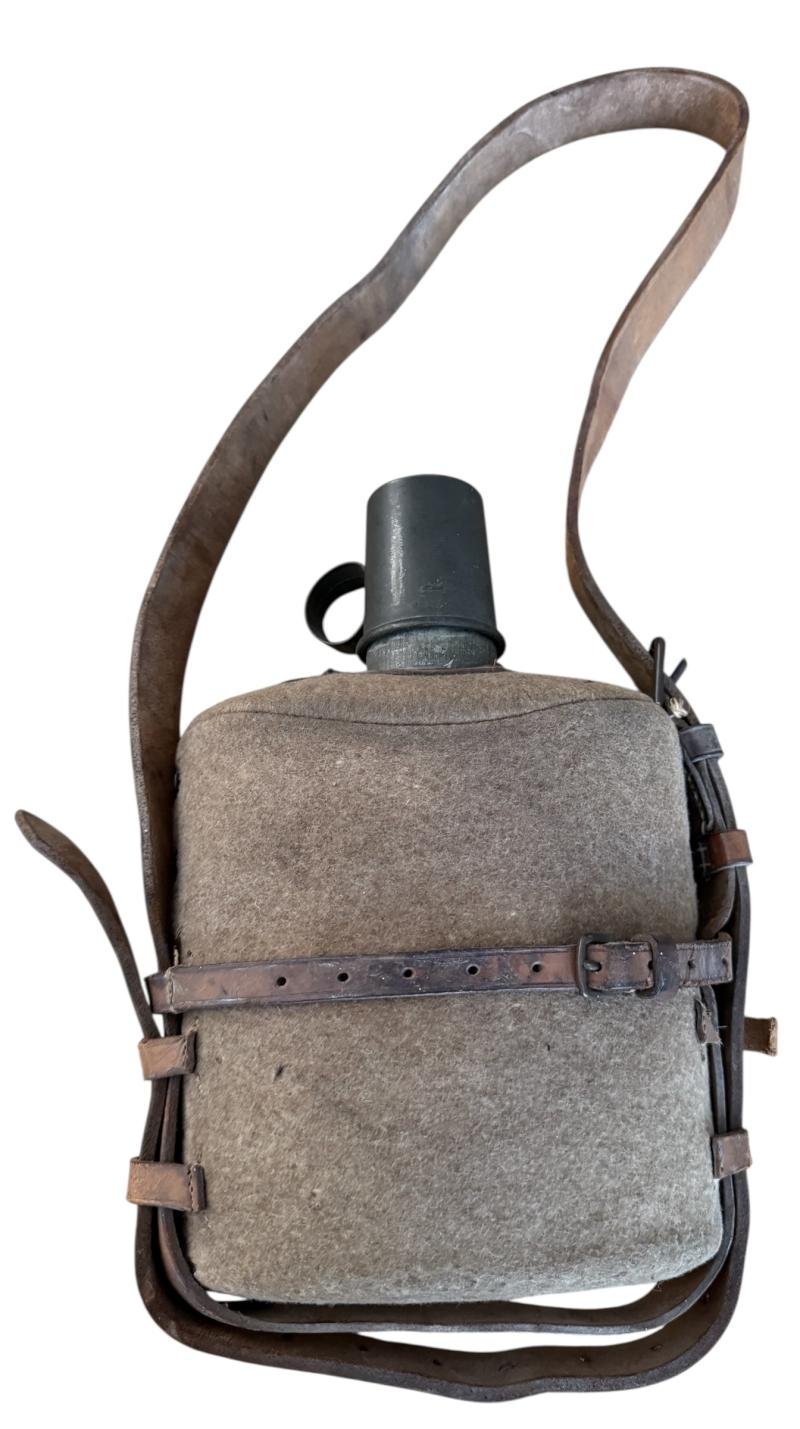 British Large Capacity Medic Waterbottle And Carrier - Nice Used Condition — image 3