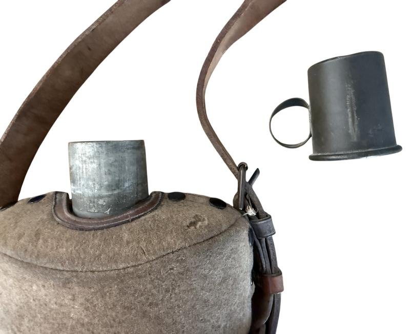 British Large Capacity Medic Waterbottle And Carrier - Nice Used Condition — image 4