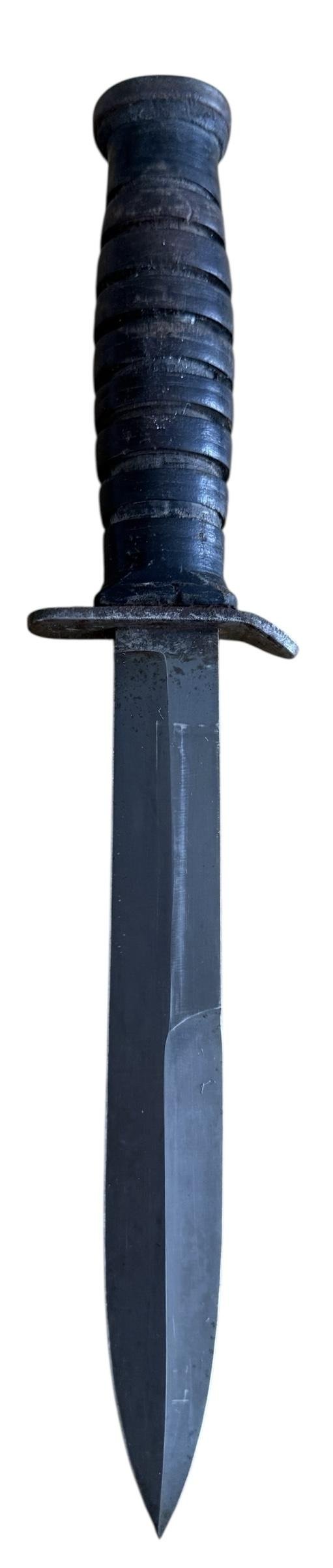 U.S. 3rd Model M3 Trench Knife and M8 Scabbard Rare Makers Mark 'Boker' - Nice Used Condition — image 6