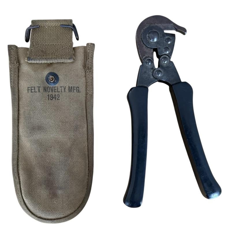 U.S. M1938 Wire Cutters And Carrier1942 - Nice Used Condition — image 2