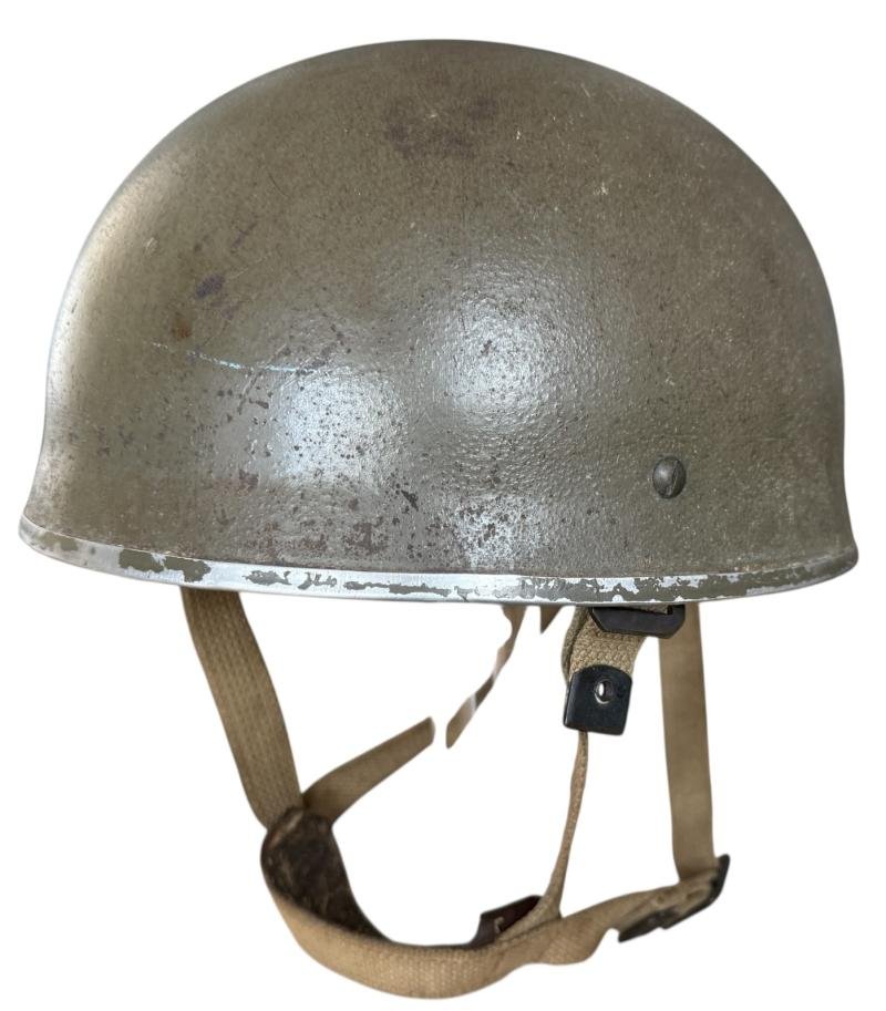 British (Airborne) MK3 Paratrooper/Airborne Combat Helmet 1944 Size 7 1/8 - Nice Used Condition — image 3