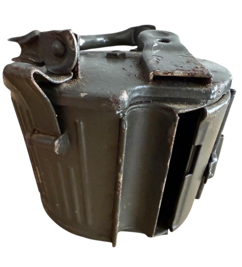 WH (HEER/LW/SS) MG 34/42 50 Round Drum Magazine - Nice Used Condition — image 8