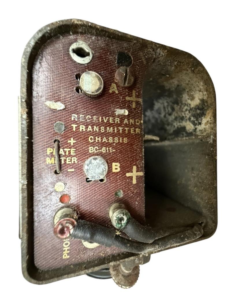 U.S. (Airborne) BC-611 'Handie-Talkie' And CS157 Carrying Case - Nice Used Condition — image 16