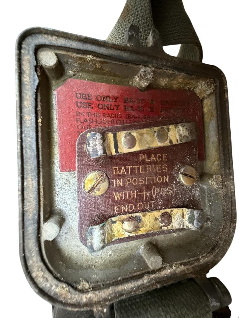 U.S. (Airborne) BC-611 'Handie-Talkie' And CS157 Carrying Case - Nice Used Condition — image 17