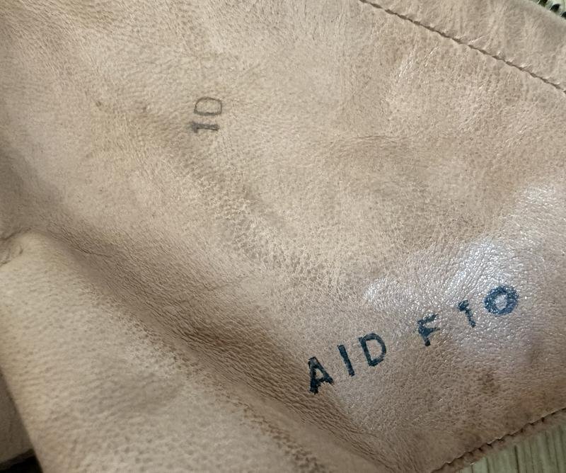 Royal Air Force Named 1941 Pattern Flying Gauntlets Size 10 - Nice Used Condition — image 7