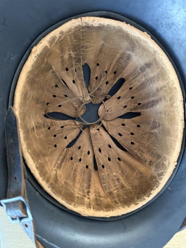 WH (Luftwaffe) Single Decal M42 Combat Helmet - Nice Used Condition — image 8