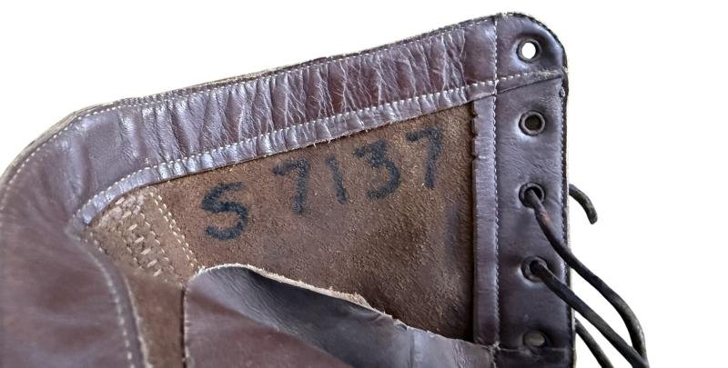 U.S. (Airborne) Paratrooper Jump Boots Named to Shea, Francis P. (508-SC)-82nd Airborne Divisie Nice Used Condition — image 9