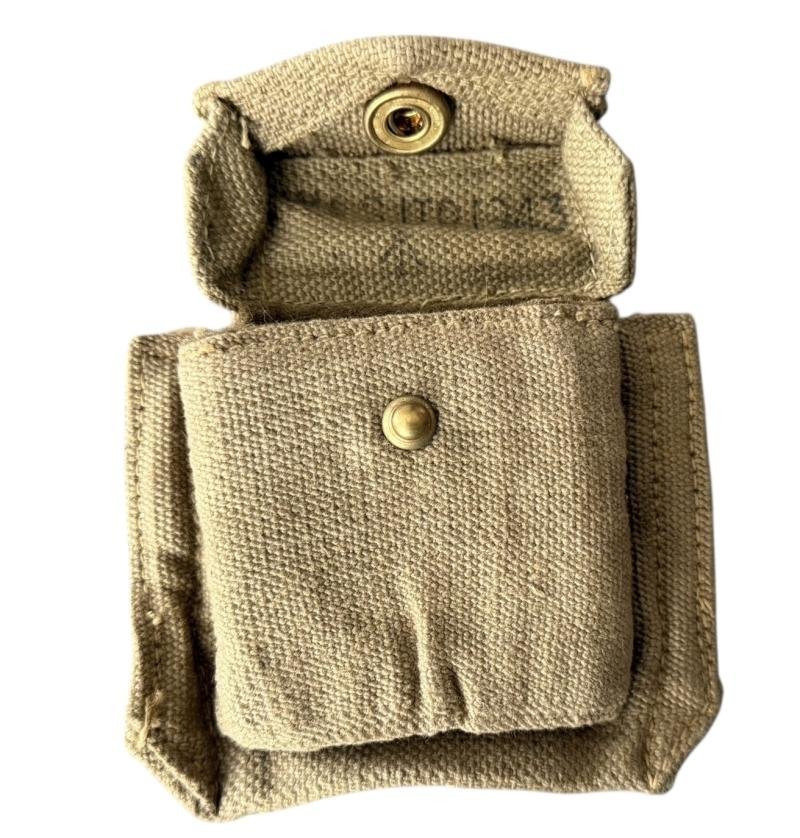 British 1937 Pattern Pistol Holster and Compass Pouch - Unissued Condition — image 4