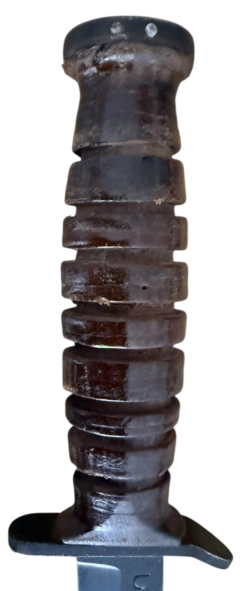 U.S. First Model M3 Trench Knife 'Camillus' 1943 With M6 Leather Scabbard - Nice Used Condition — image 4