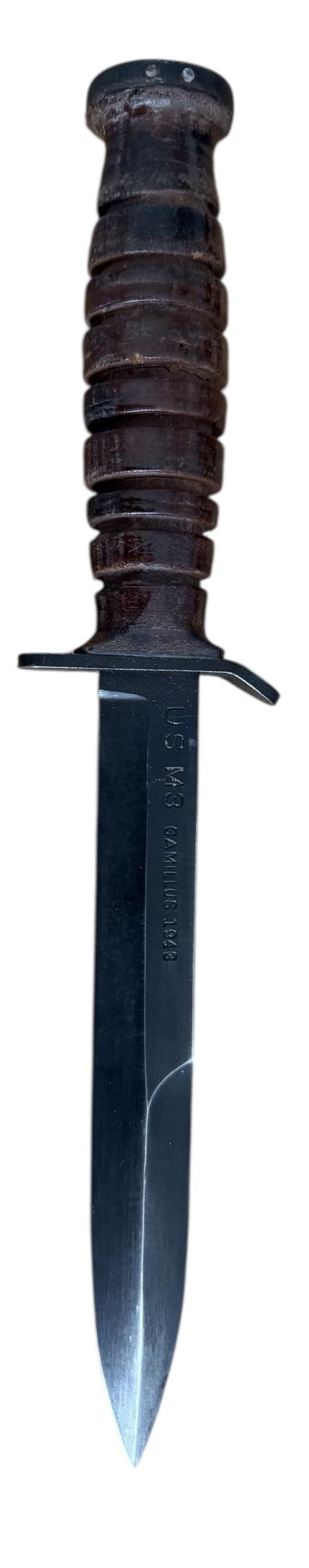 U.S. First Model M3 Trench Knife 'Camillus' 1943 With M6 Leather Scabbard - Nice Used Condition — image 5