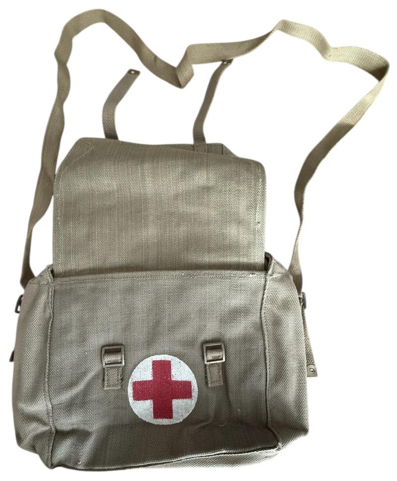 British (Airborne) 1937 Pattern Surgical Haversack 1943 - Unissued Condition — image 2