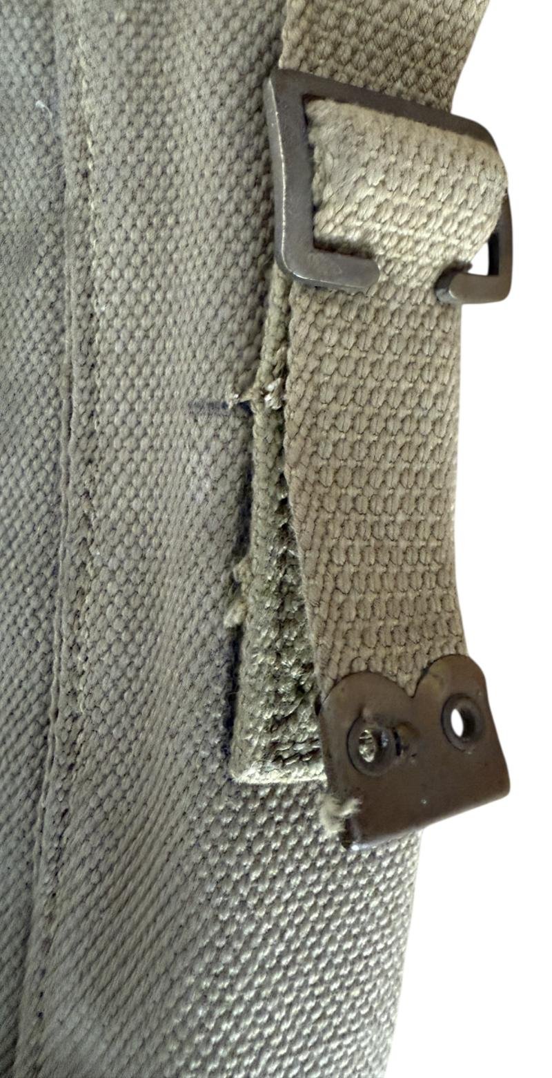 British (Airborne) 1937 Pattern Surgical Haversack 1943 - Unissued Condition — image 9