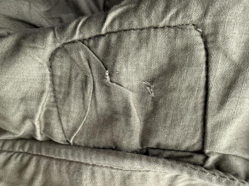 British Khaki Beret Lincolshire Regiment Badged With Black Backing - Nice Used Condition — image 3