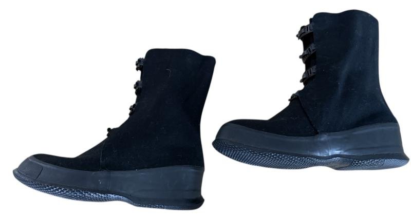 U.S. Second Pattern Artic Cloth Top Overshoes - Unissued Condition — image 3