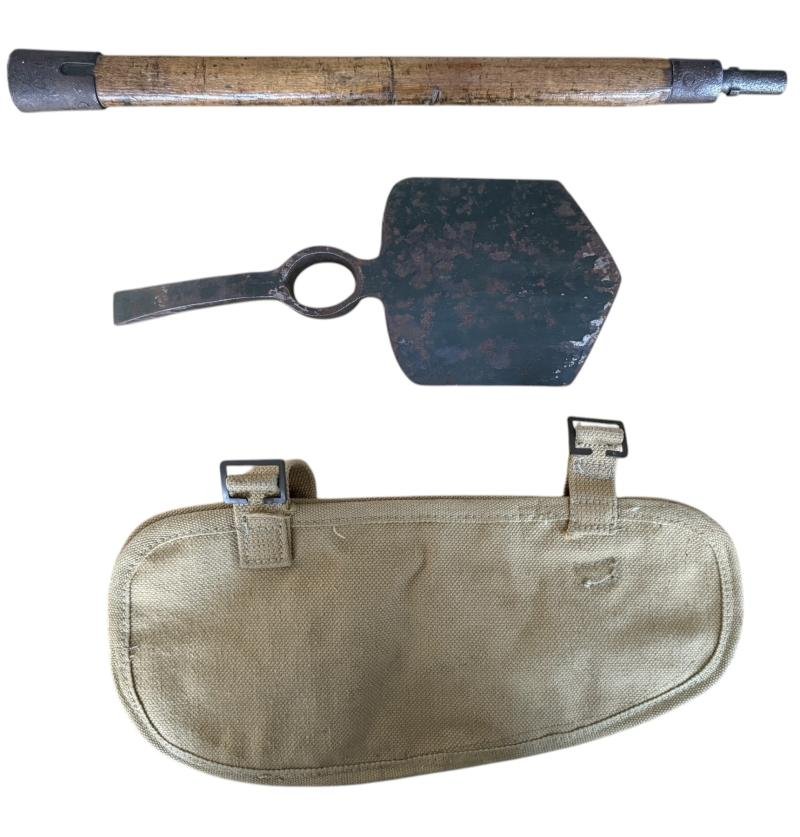 Canadian 1937 Pattern Entrenching Tool - Nice Used Condition — image 3