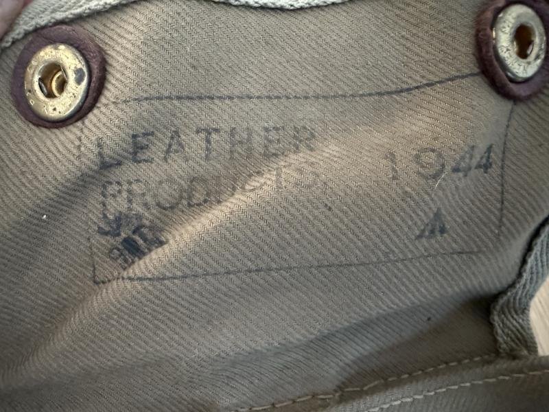 British (Airborne) Map Case 1944 - Mint Condition — image 3