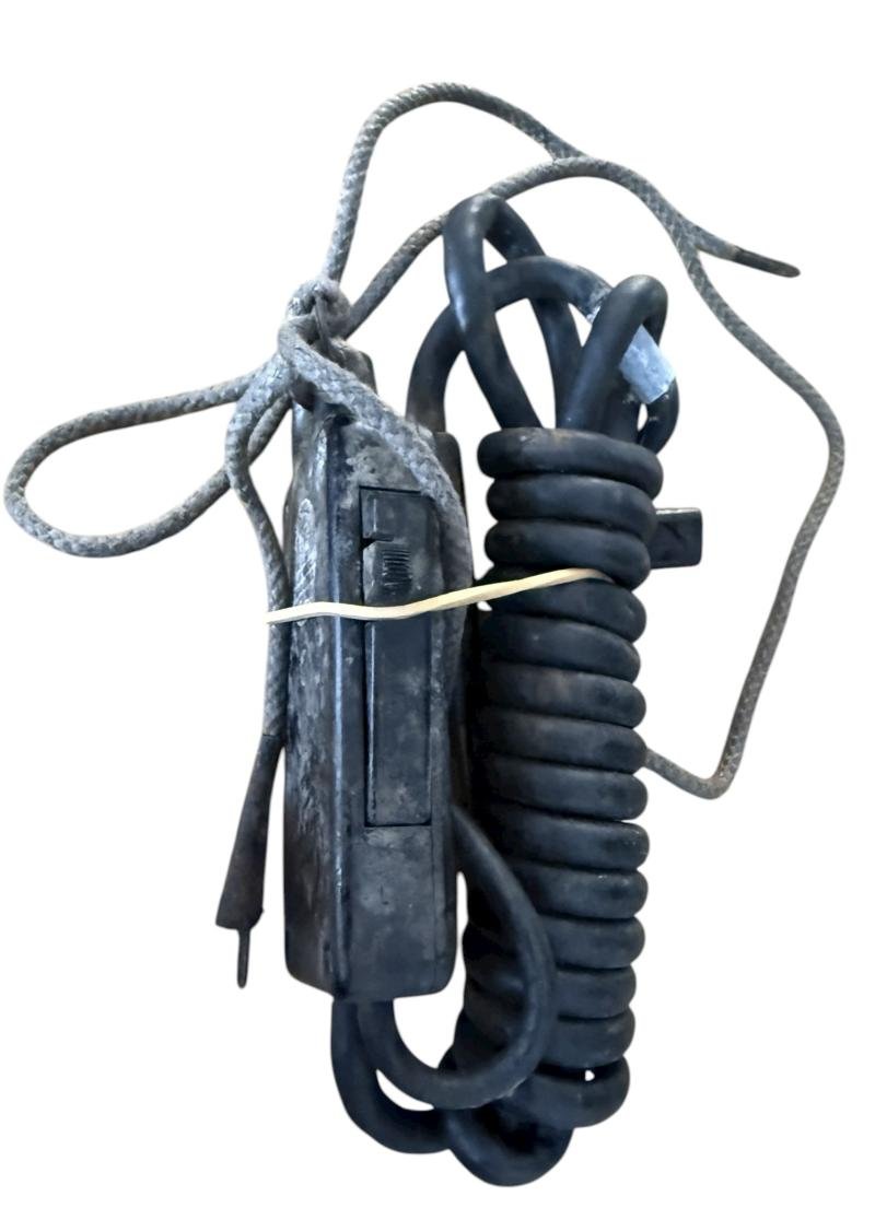 U.S. Tank i.e. Crash Helmet Complete With Earphones And Goggles - Nice Used Condition — image 11