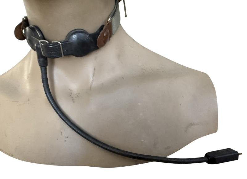 U.S. Tank i.e. Crash Helmet Complete With Earphones And Goggles - Nice Used Condition — image 9