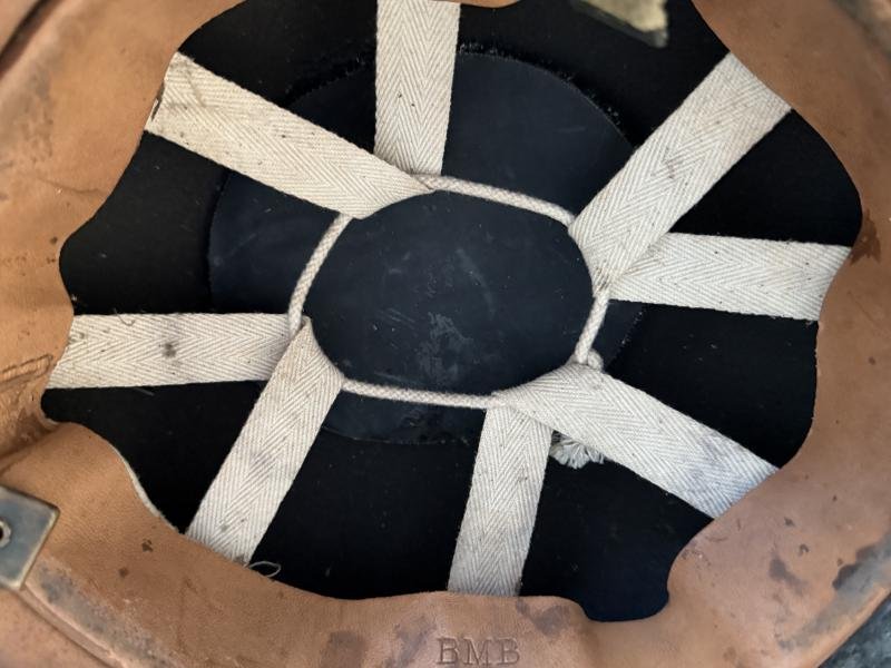 British (Airborne) MK3 Paratrooper/Airborne Combat Helmet 1944 Size 7 3/4 - Nice Used Condition — image 10