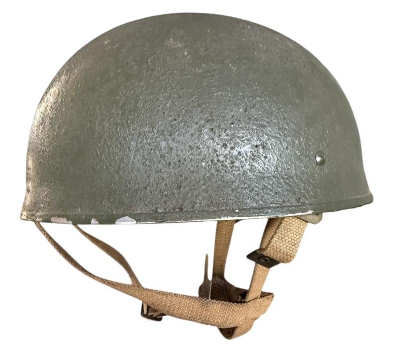 British (Airborne) MK3 Paratrooper/Airborne Combat Helmet 1944 Size 7 3/4 - Nice Used Condition — image 3