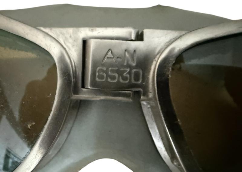 U.S. Air Force AN6530 Flying Goggles In Original Box - Unissued Condition — image 3