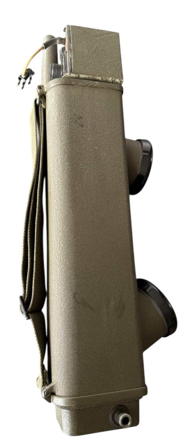 U.S. (Airborne) BC611 'Handie Talkie' With Paratrooper Signal Corps Homing Modification, Antenna and Carrying Case - Mint Condition — image 4