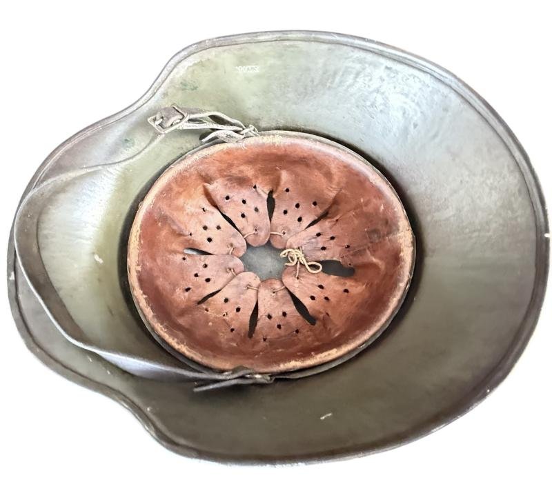 WH (HEER) M18 Single Decal Helmet - Nice Used Condition — image 11