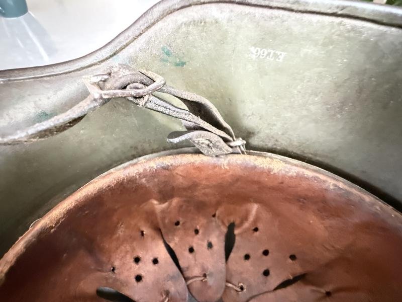 WH (HEER) M18 Single Decal Helmet - Nice Used Condition — image 14