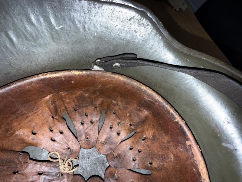 WH (HEER) M18 Single Decal Helmet - Nice Used Condition — image 15