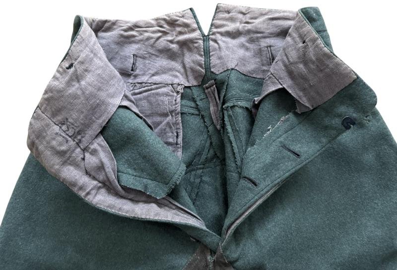 WH (HEER) M36 Cavalry Trousers Executed In Dutch Wool and Dutch Made 1939 - Near Mint Condition — image 5