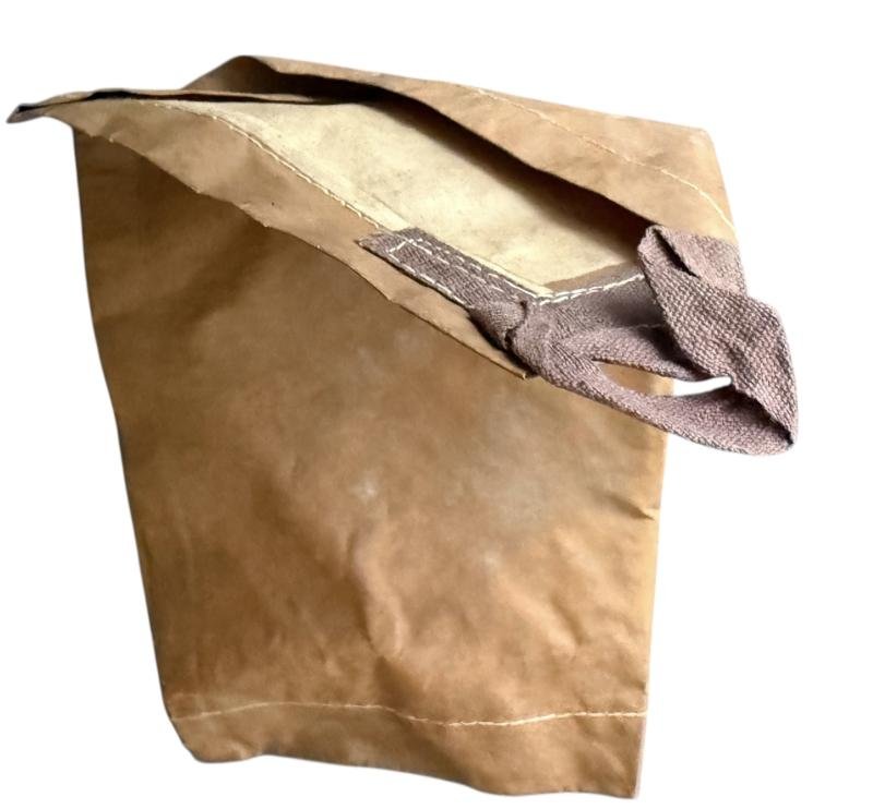 British and U.S. Gas Detection Armband i.e. Brassard 4-1942 - Unissued Condition — image 5