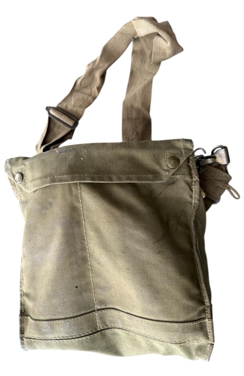 British 'B.E.F Issue (Dunkirk) MkIV Gas Mask With Rare EA Filter - Nice Used Condition — image 10