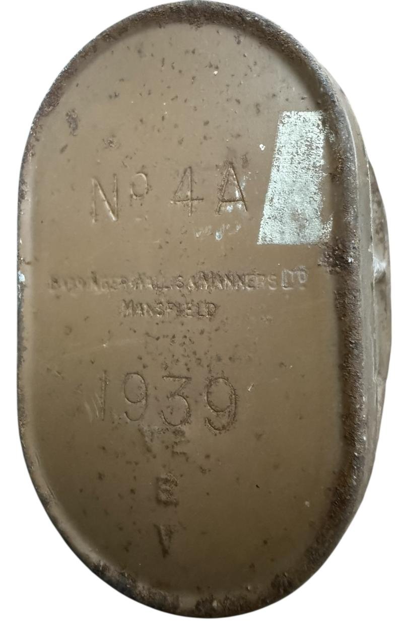 British 'B.E.F Issue (Dunkirk) MkIV Gas Mask With Rare EA Filter - Nice Used Condition — image 4