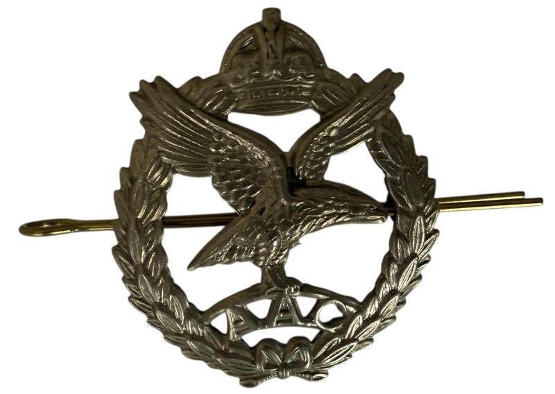 British (Airborne) Glider Pilot Cap Badge - Nice Used Condition — image 2