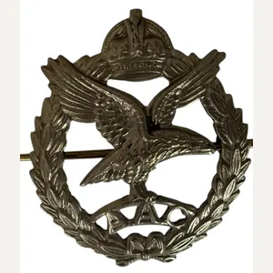 British (Airborne) Glider Pilot Cap Badge - Nice Used Condition