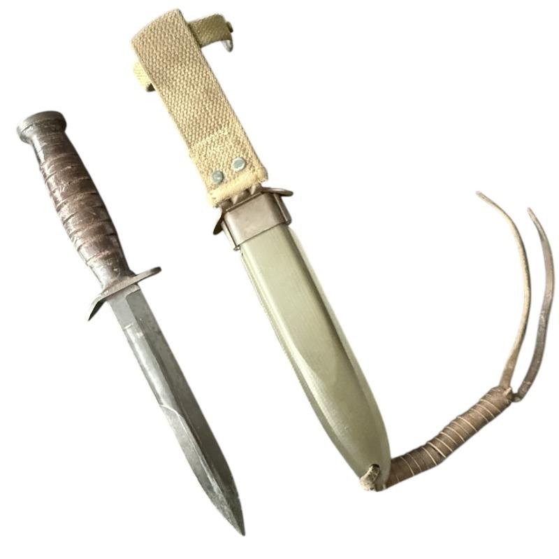 U.S. 3rd Model M3 Trench Knife and M8 Scabbard Rare Makers Mark 'Kinfolds' - Nice Used Condition — image 2