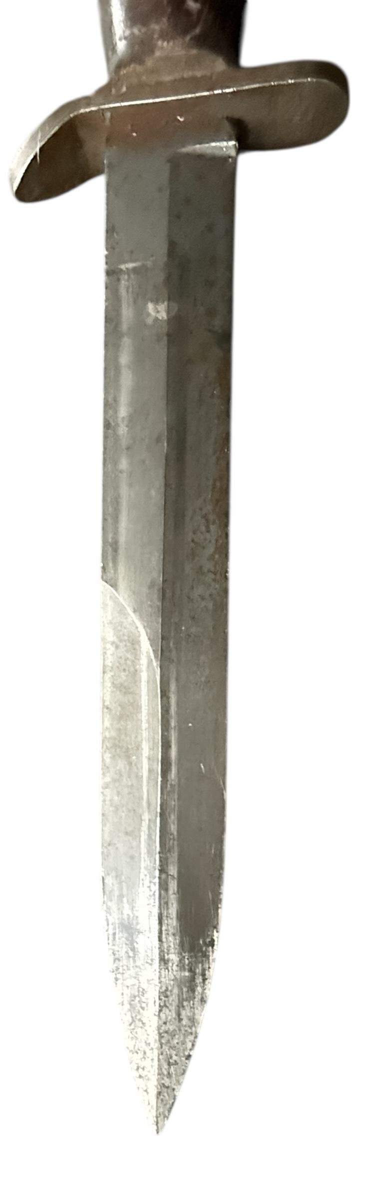 U.S. 3rd Model M3 Trench Knife and M8 Scabbard Rare Makers Mark 'Kinfolds' - Nice Used Condition — image 6