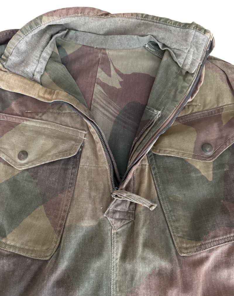 British (Airborne) 2nd Pattern Denison Smock Size 5 dated 1945 - Nice Used Condition — image 3