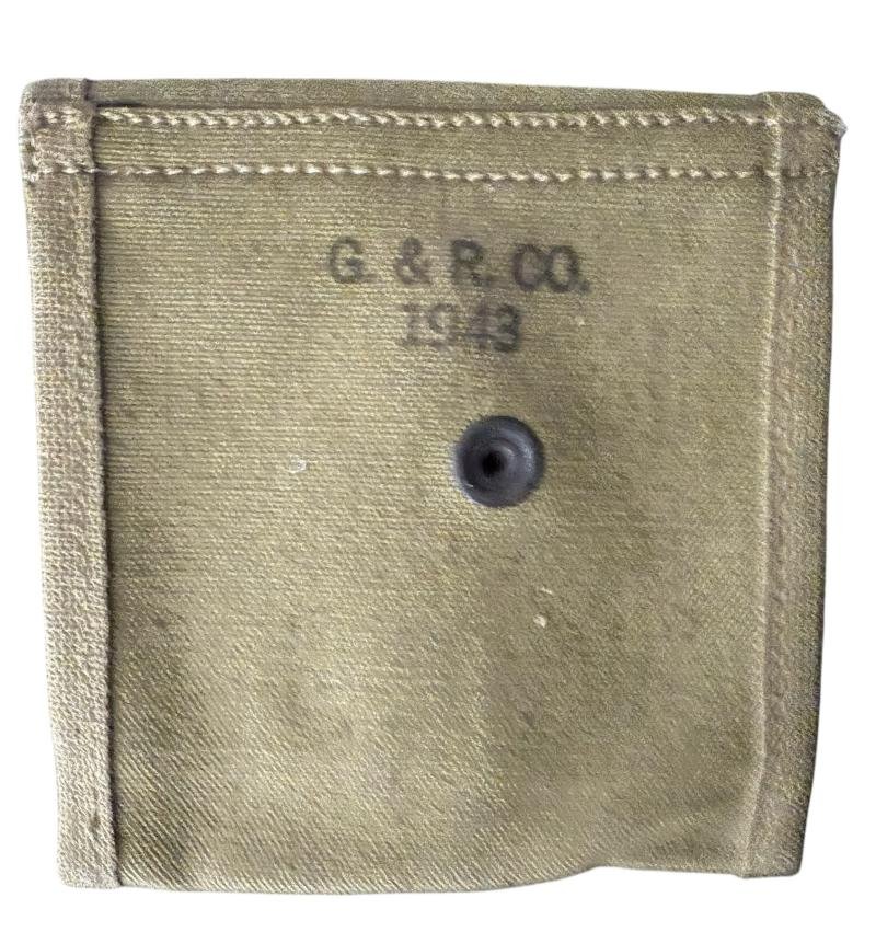 U.S. Double Pocket Magazine Pouch 1943 - Unissued Condition — image 3