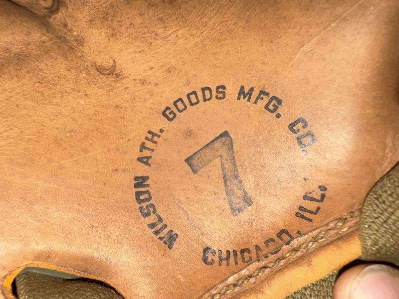 U.S. Tank i.e. Crash Helmet Complete With Earphones And Goggles - Nice Used Condition — image 18