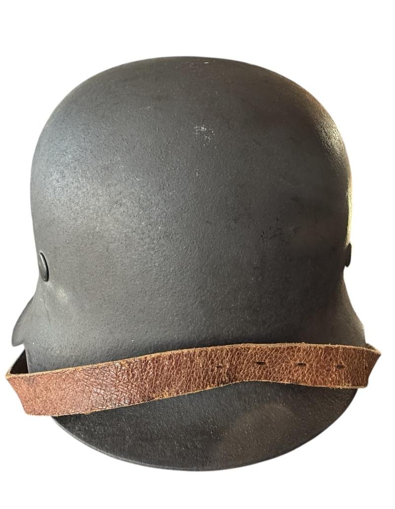 WH (Luftwaffe) Single Decal M42 Combat Helmet - Nice Used Condition — image 7