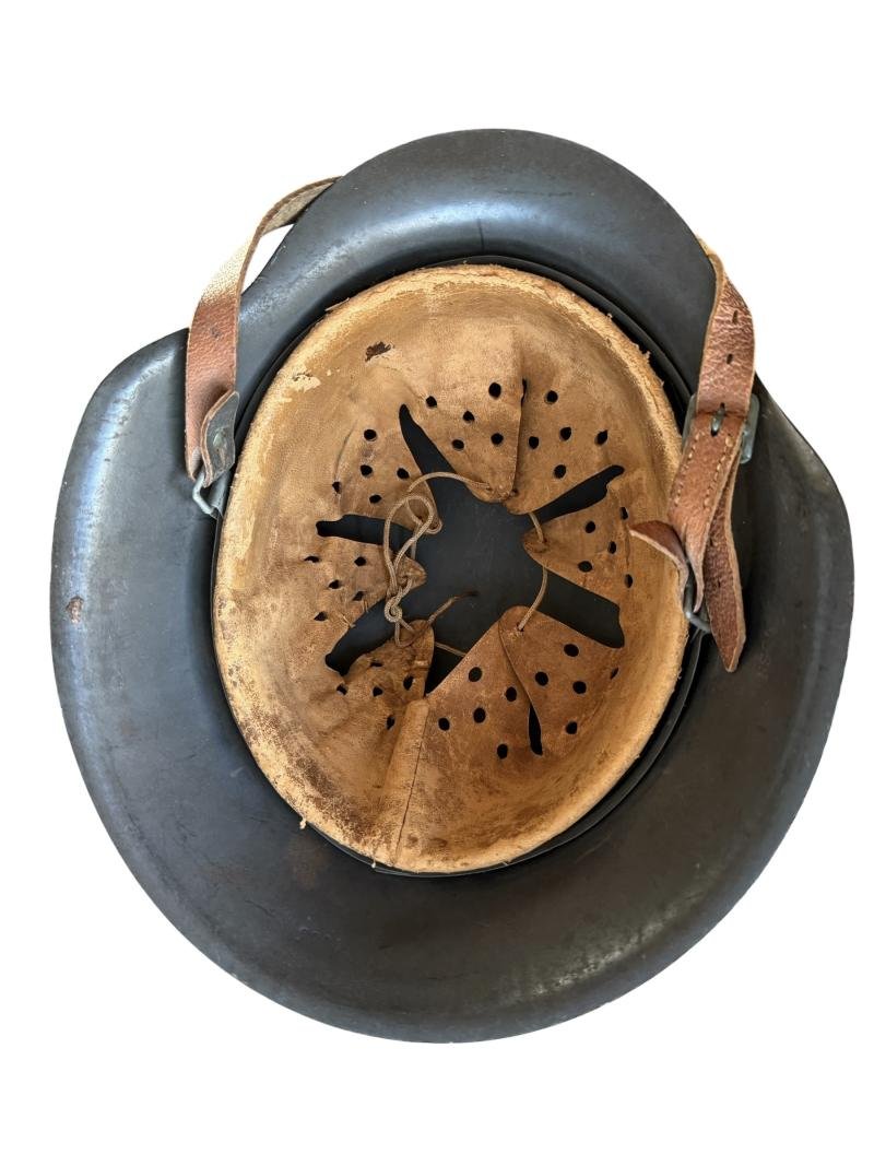 WH (Luftwaffe) Single Decal M42 Combat Helmet - Nice Used Condition — image 8