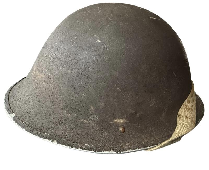 Rare British MK IV 'Turtle' Combat Helmet 1945 - Nice Used Condition — image 5
