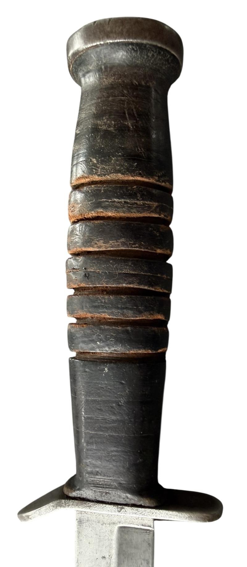 U.S. 3rd Model M3 Trench Knife and M8 Scabbard Rare Makers Mark 'Kinfolks' - Nice Used Condition — image 5