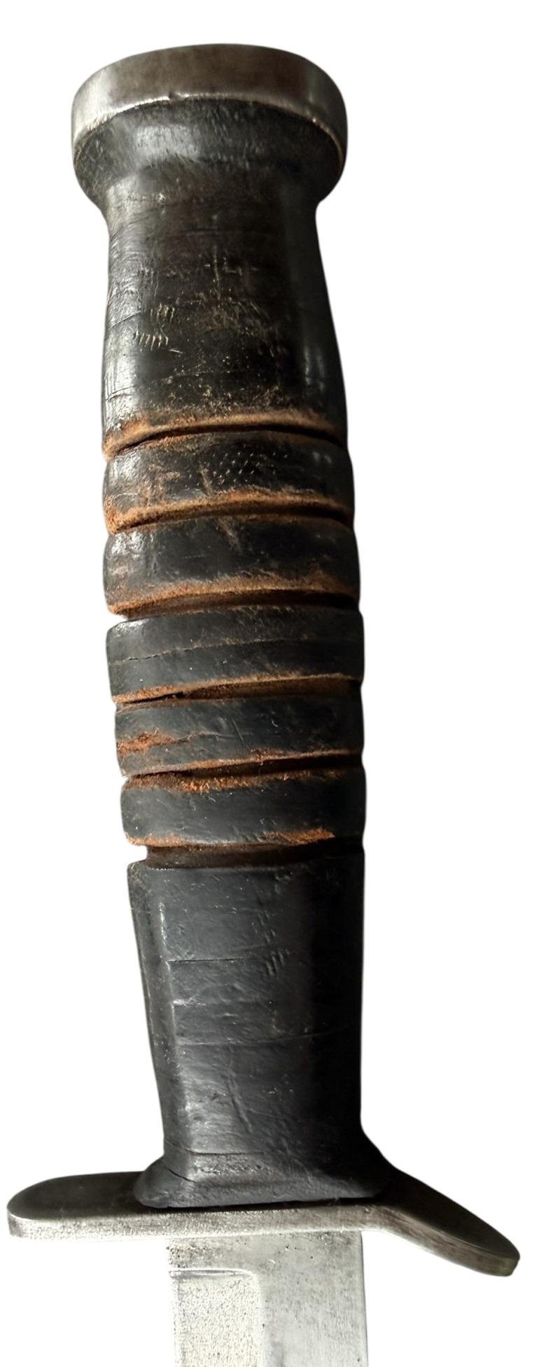 U.S. 3rd Model M3 Trench Knife and M8 Scabbard Rare Makers Mark 'Kinfolks' - Nice Used Condition — image 6