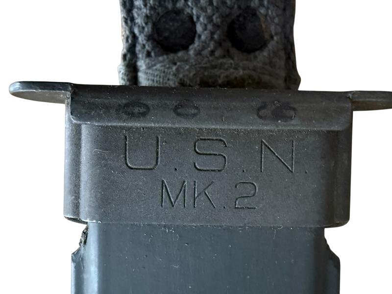 U.S. Navy MK2 Fighting Knife i.e. KA Bar 'Camillus' - Mint Condition — image 7
