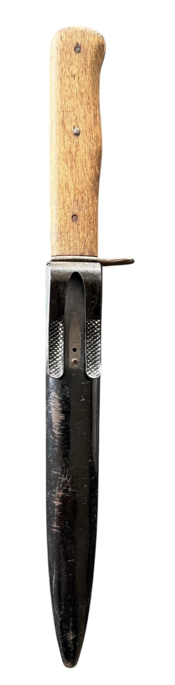 WH (Heer/Luftwaffe) Close Combat Fighting Knife - Nice Used Condition — image 4